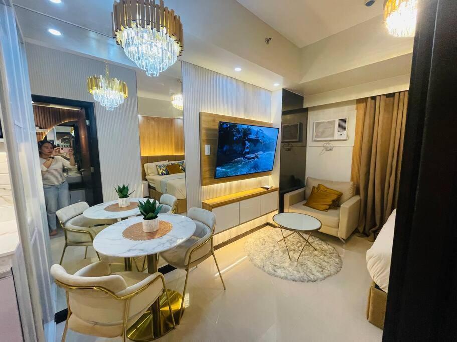 Marias Suite Near Manila Bay Free Use Of Pool Exteriör bild