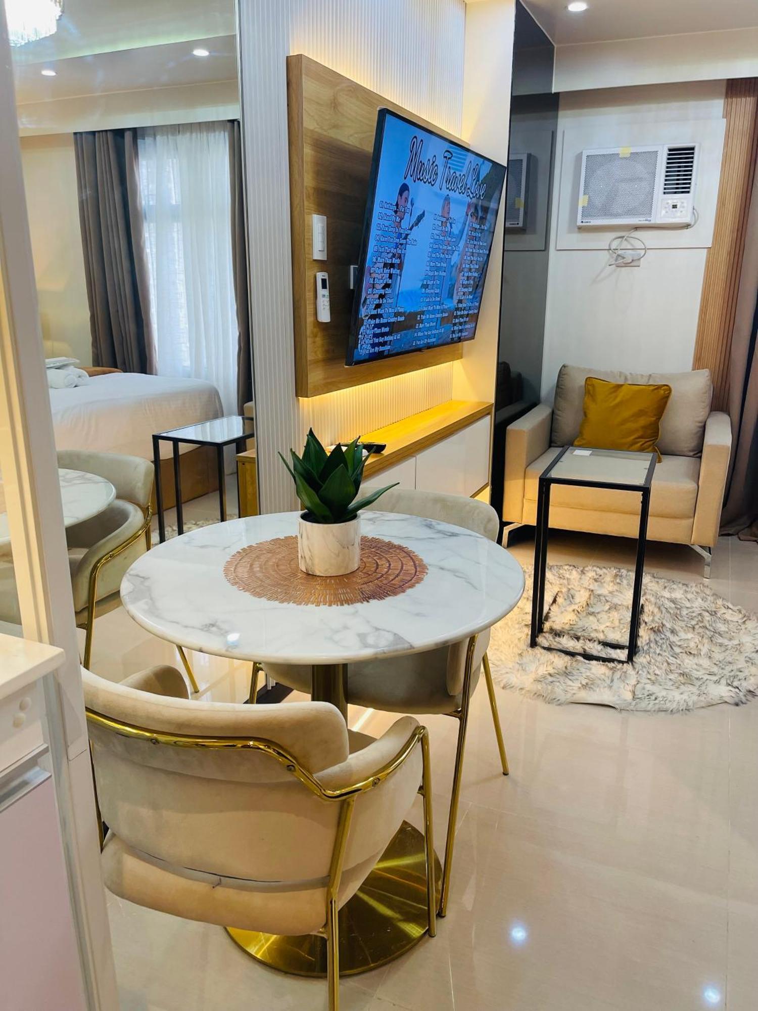 Marias Suite Near Manila Bay Free Use Of Pool Exteriör bild